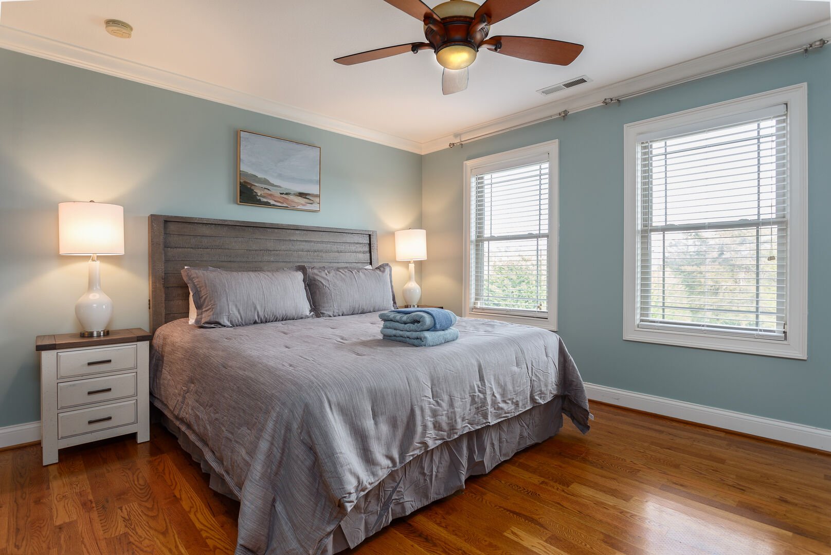 An Asheville vacation rental bedroom